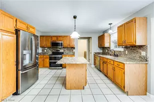 25 Willow Bend Dr, Canfield, OH 44406 - Photo 6