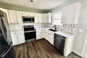 5343 Winding Creek Dr, Ravenna, OH 44266 - Photo 2