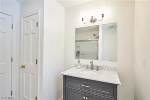 8712 Bradford Ln, Brecksville, OH 44141 - Photo 22