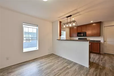 29 Carl Lane, Olmsted Twp, OH 44138 - Photo 6