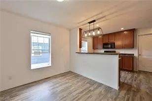 29 Carl Ln, Olmsted Twp, OH 44138 - Photo 6