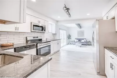 30825 Miller Avenue, Willoughby Hills, OH 44092 - Photo 10