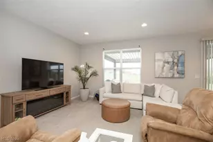 701 Cedar Crest Dr, Elyria, OH 44035 - Photo 10