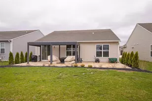 701 Cedar Crest Dr, Elyria, OH 44035 - Photo 32