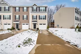 716 Pine Spring Dr, Painesville Twp, OH 44077 - Photo 2