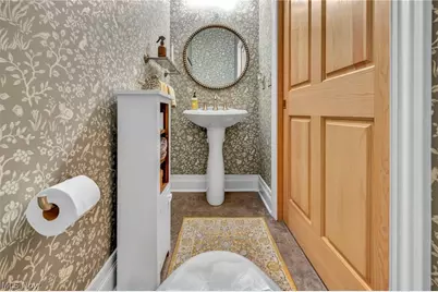 10360 Sawmill Drive, Chardon, OH 44024 - Photo 28