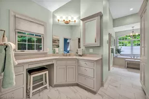 10360 Sawmill Dr, Chardon, OH 44024 - Photo 16