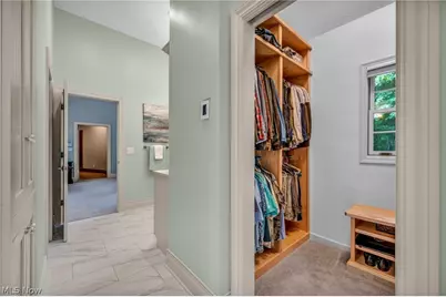 10360 Sawmill Drive, Chardon, OH 44024 - Photo 18