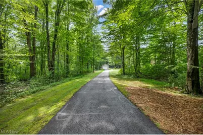 10360 Sawmill Drive, Chardon, OH 44024 - Photo 4