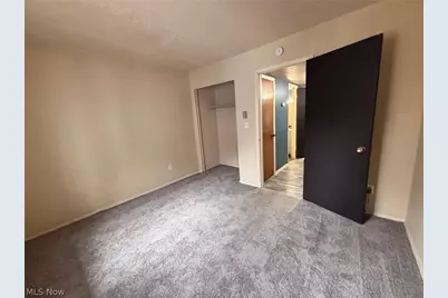 519 Crosby Street #10, Akron, OH 44302 - Photo 4