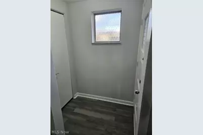 25600 Country Club Boulevard #12, North Olmsted, OH 44070 - Photo 6