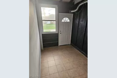 25600 Country Club Boulevard #12, North Olmsted, OH 44070 - Photo 20