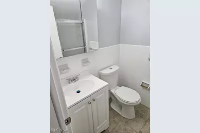 25600 Country Club Boulevard #12, North Olmsted, OH 44070 - Photo 44