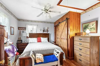 18990 New Gottengen Road, Salesville, OH 43778 - Photo 8