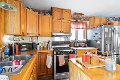 18990 New Gottengen Road, Salesville, OH 43778 - Photo 6