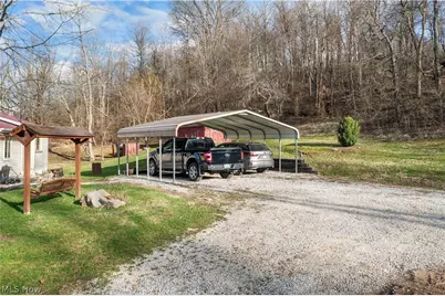 18990 New Gottengen Road, Salesville, OH 43778 - Photo 18