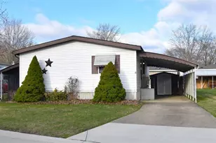 5 Michael Dr, Olmsted Twp, OH 44138 - Photo 2