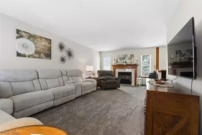 681 Oakcrest Drive, Wadsworth, OH 44281 - Photo 18