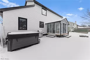 681 Oakcrest Dr, Wadsworth, OH 44281 - Photo 12