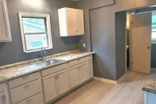 877 Hammel St, Akron, OH 44306 - Photo 2