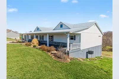 109 Clare Kennedy Drive, Marietta, OH 45750 - Photo 2