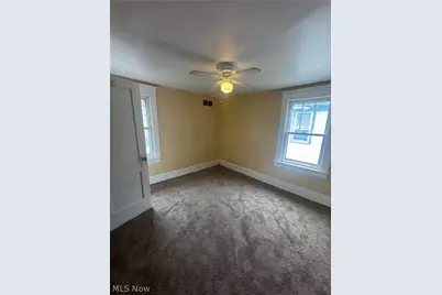 577 Rhodes Avenue, Akron, OH 44307 - Photo 10
