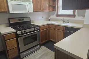 1243 Collinwood Ave, Akron, OH 44310 - Photo 4