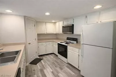 633 Lakeview Drive S, Grove City, OH 43123 - Photo 14