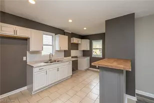 2278 26th St SW, Akron, OH 44314 - Photo 8