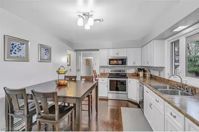 10152 Lynn Drive, North Royalton, OH 44133 - Photo 12