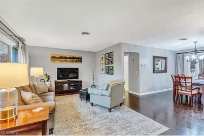 10152 Lynn Drive, North Royalton, OH 44133 - Photo 6