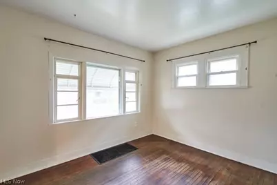 1153 Lily Street, Akron, OH 44301 - Photo 10