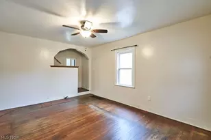 1153 Lily St, Akron, OH 44301 - Photo 6