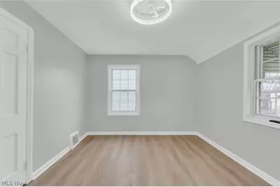 7814 Bertha Avenue, Parma, OH 44129 - Photo 12
