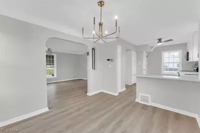 7814 Bertha Avenue, Parma, OH 44129 - Photo 4