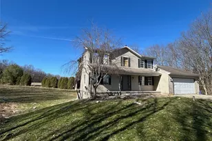 1981 Rolling Meadows Ln, Akron, OH 44312 - Photo 8