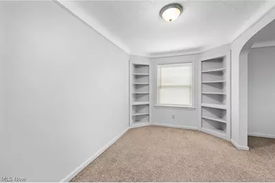 942 E 236th Street, Euclid, OH 44123 - Photo 6