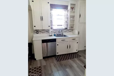 1512 Middle Avenue, Elyria, OH 44035 - Photo 8