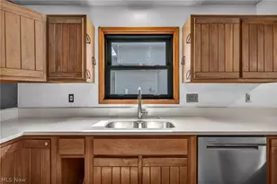 1057 Ty Dr, Medina, OH 44256 - Photo 12