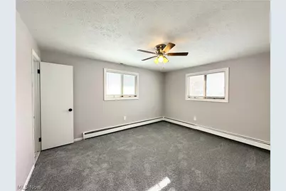 7610 Royal Ridge Drive, Parma, OH 44129 - Photo 8