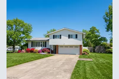 7610 Royal Ridge Drive, Parma, OH 44129 - Photo 1