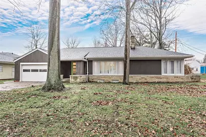 16237 Forest Hills Boulevard, Cleveland Heights, OH 44112 - Photo 2