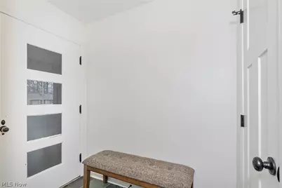 16237 Forest Hills Boulevard, Cleveland Heights, OH 44112 - Photo 4