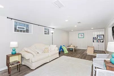 16237 Forest Hills Boulevard, Cleveland Heights, OH 44112 - Photo 32