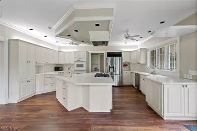 2520 Glenmont Road NW, Canton, OH 44708 - Photo 8