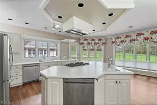 2520 Glenmont Rd NW, Canton, OH 44708 - Photo 10