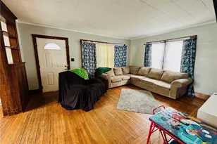 1051 W Main St, Ravenna, OH 44266 - Photo 6