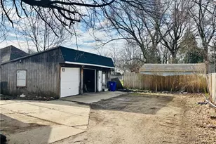 1051 W Main St, Ravenna, OH 44266 - Photo 28