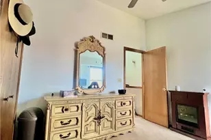 620 Topaz Ln, Brunswick, OH 44212 - Photo 4