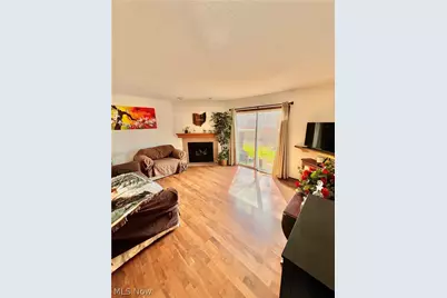 620 Topaz Lane, Brunswick, OH 44212 - Photo 8